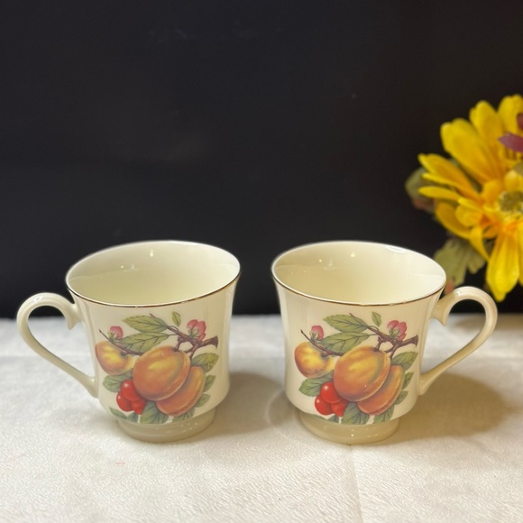Set Of 2 Vintage Formalities By Baum Brothers Fruit Footed Cups & Saucer Set EVC - Picture 5 of 13